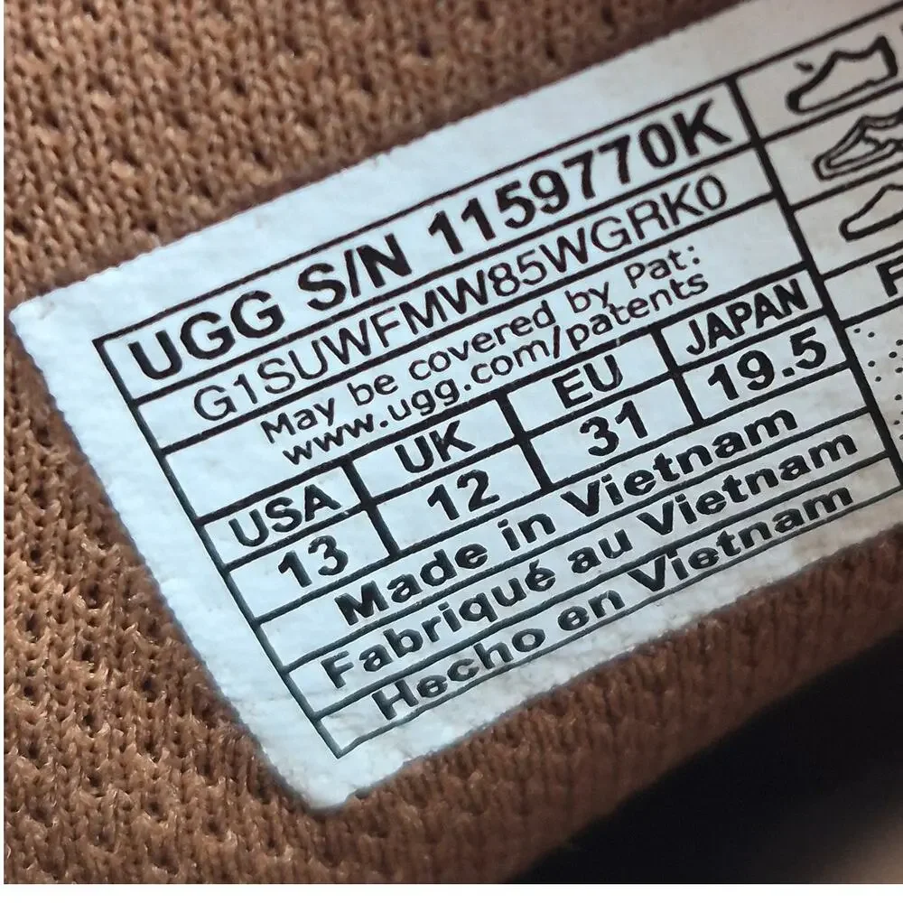 UGG Goldenstar Cozy Clog chestnut Girls size 13